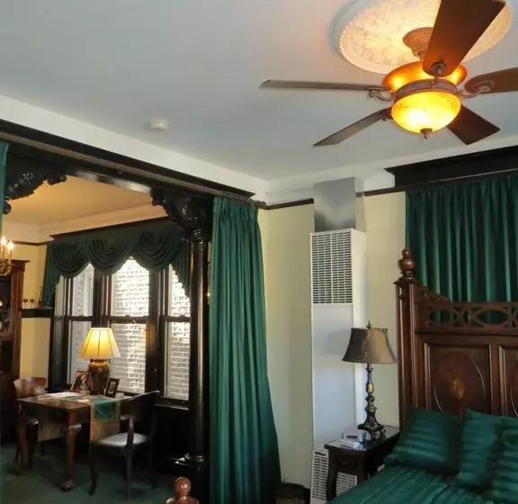 ベッドアンドブレックファースト The Polo Inn Bridgeport U.s.a