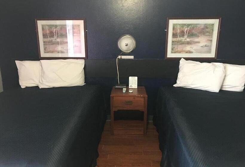 Cooper Motel Tuscola