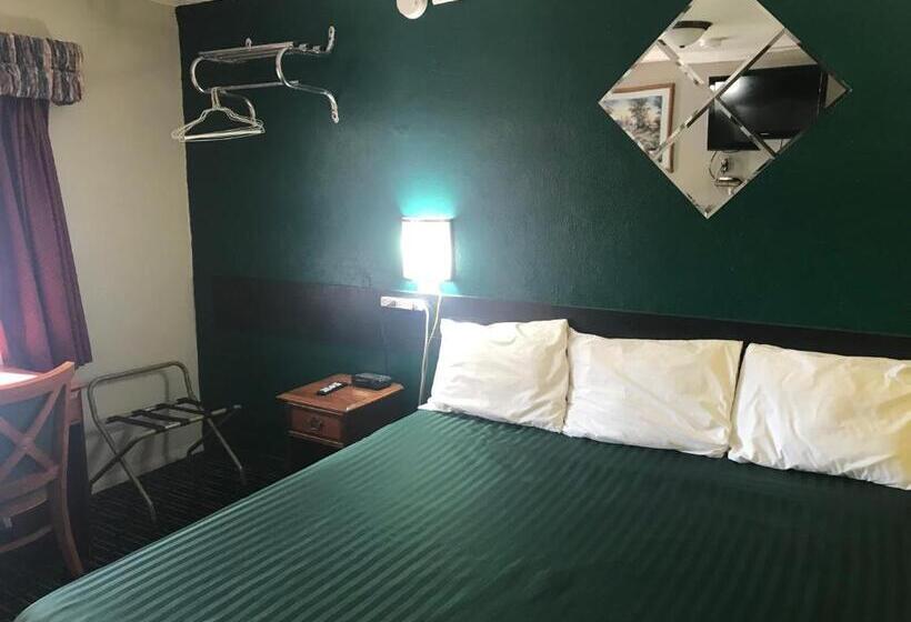 Cooper Motel Tuscola