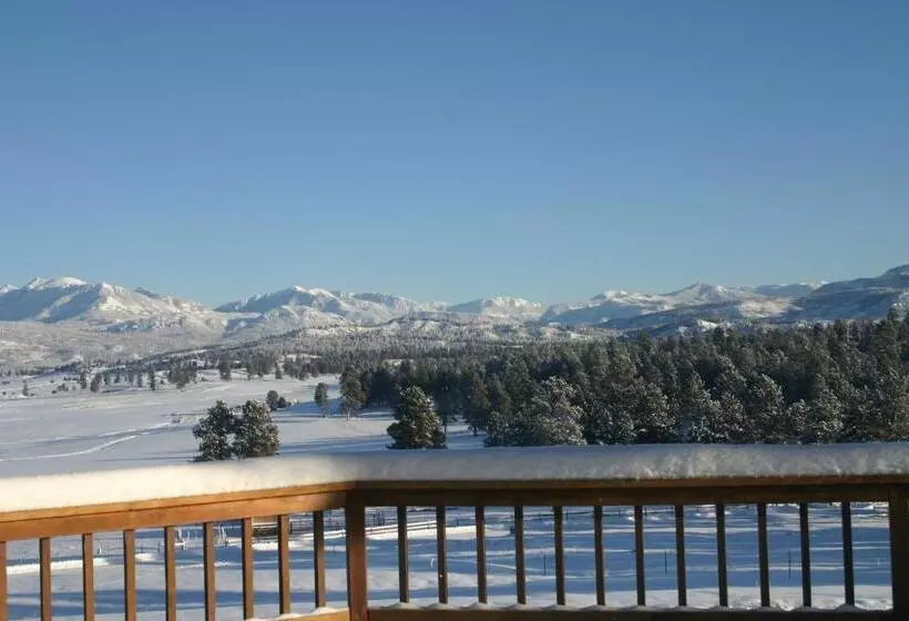 Elkwood Manor Bed & Breakfast