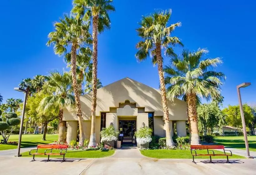 リゾートホテル The Villas At Emerald Desert