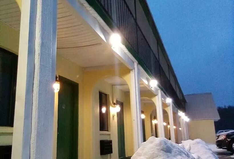 Granada Inn Motel   Kalkaska