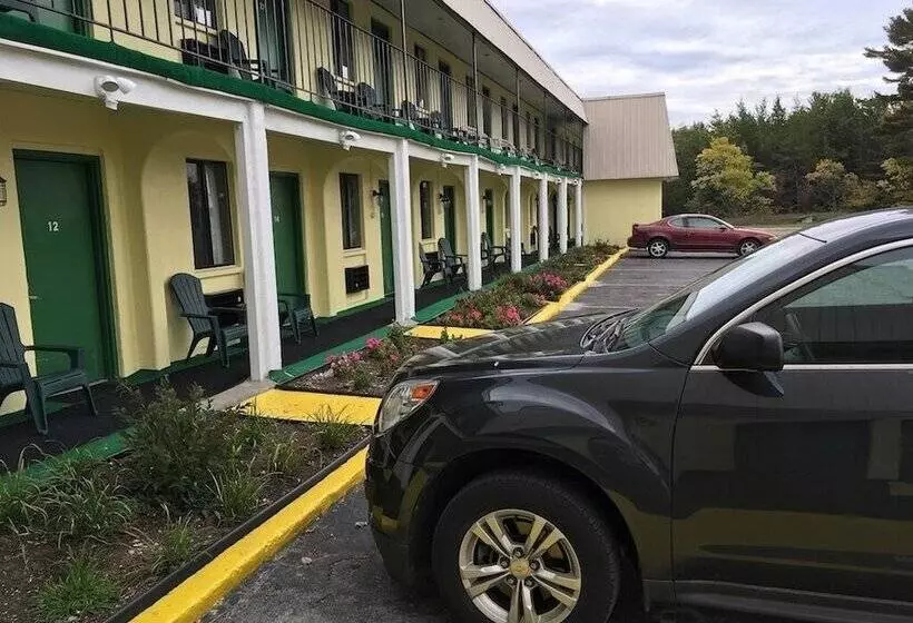 Granada Inn Motel   Kalkaska