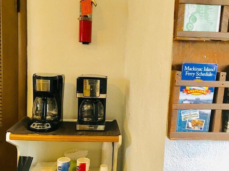 Granada Inn Motel Kalkaska