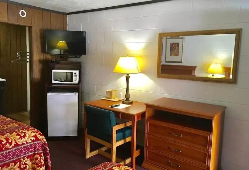 Granada Inn Motel   Kalkaska