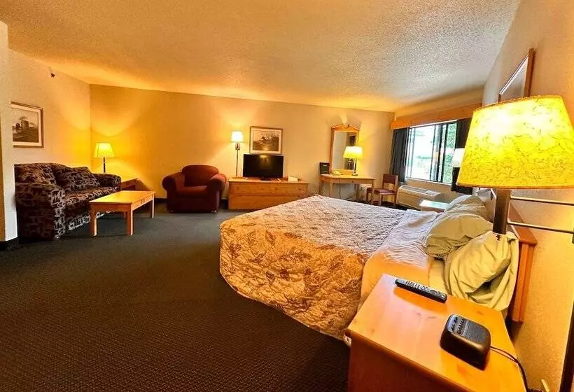 Hotelli Shell Lake Lodge, A Travelodge By Wyndham