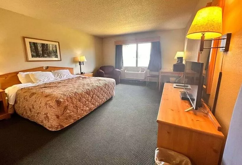 Hotelli Shell Lake Lodge, A Travelodge By Wyndham