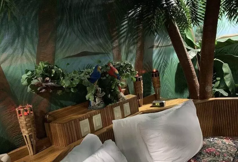 ホテル Designer Inn And Suites