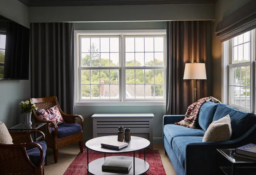 Otel The Harbor Front Inn