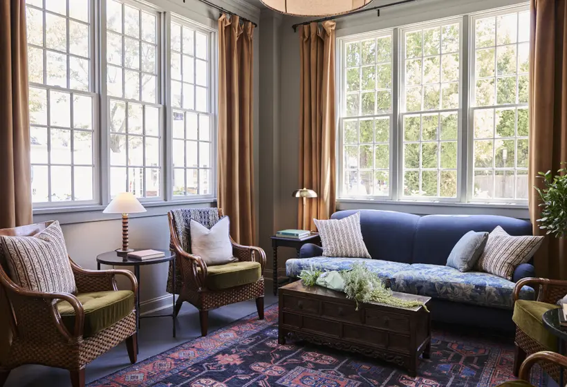 Otel The Harbor Front Inn