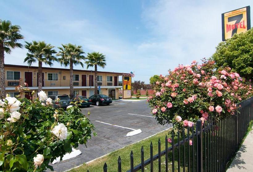 Motel 7   Near Six Flags, Vallejo   Napa Valley