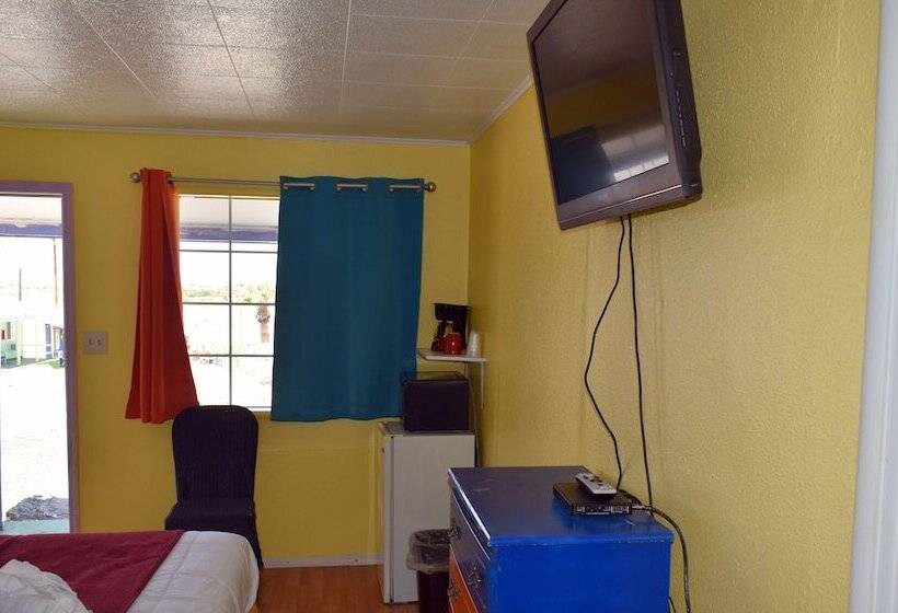 Мотель 9 Palms Inn