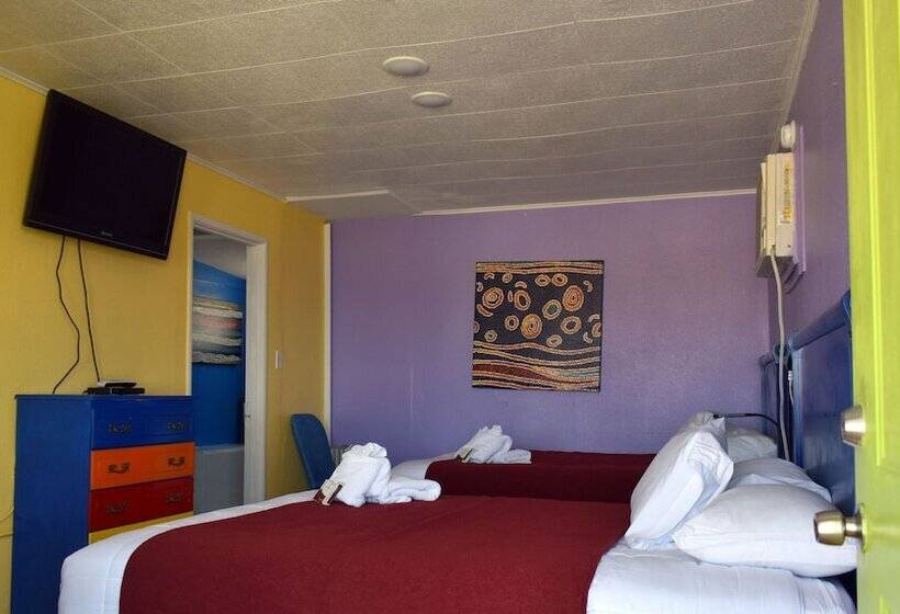 Мотель 9 Palms Inn