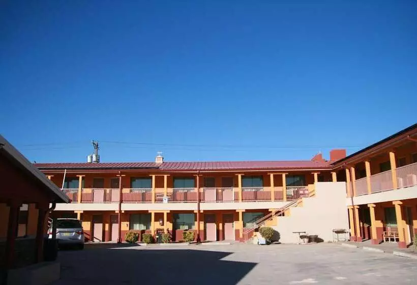 Motelli Budget Inn