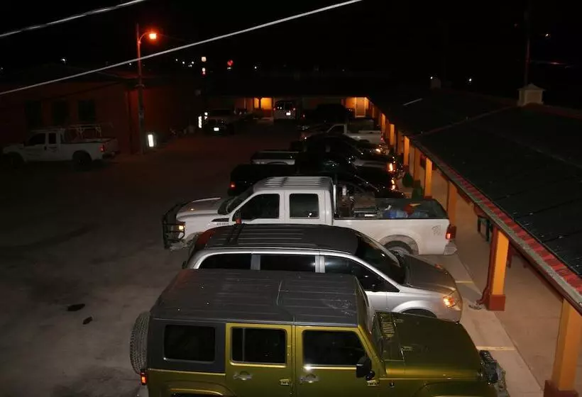 Motelli Budget Inn