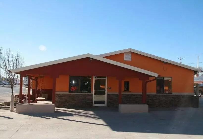 Motelli Budget Inn
