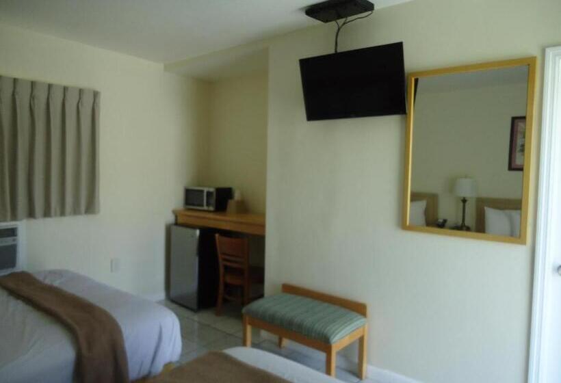 فندق على الطريق Crown Inn