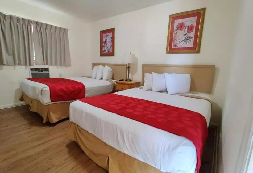 Motelli Crown Inn