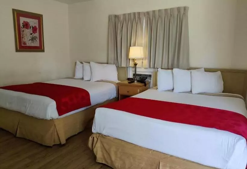 Motelli Crown Inn
