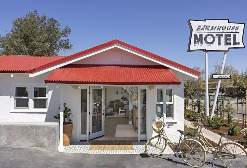 Motelli Farmhouse Paso