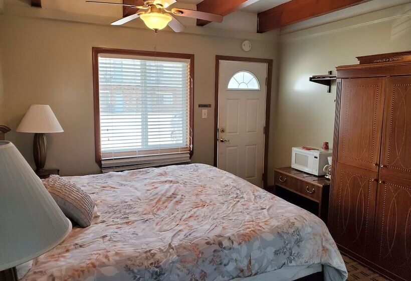 فندق على الطريق Golden Gate Lodging