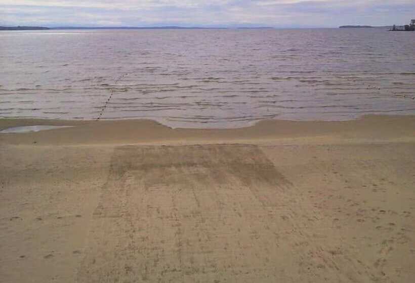 فندق على الطريق Golden Gate Lodging