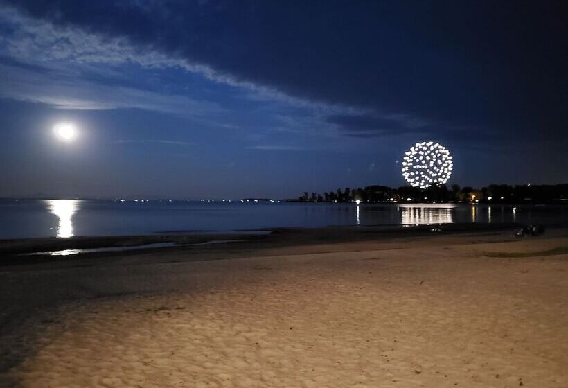 فندق على الطريق Golden Gate Lodging