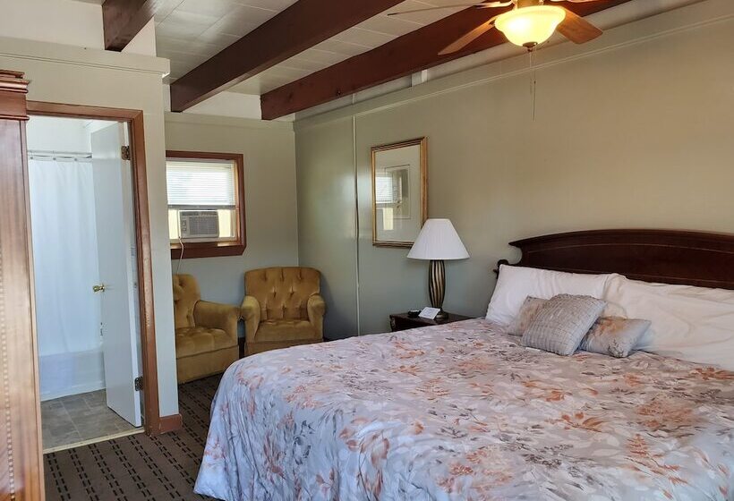 فندق على الطريق Golden Gate Lodging