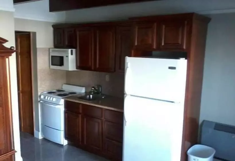 مُتل Golden Gate Lodging