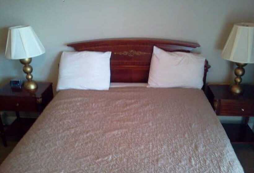 فندق على الطريق Golden Gate Lodging