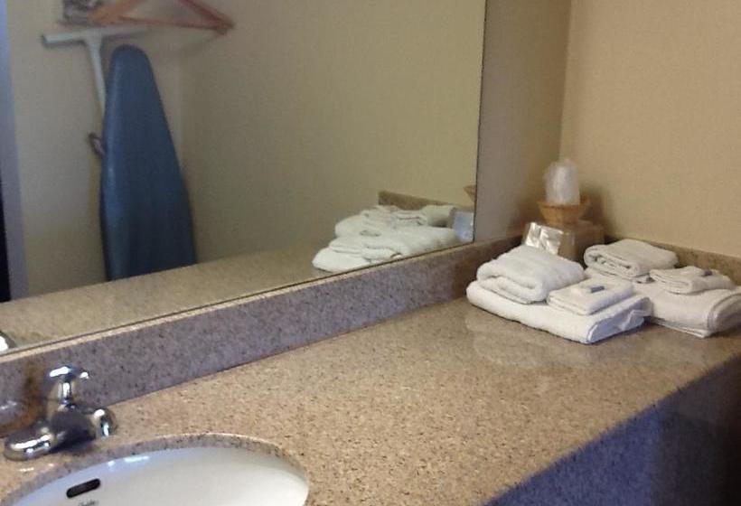 فندق على الطريق New Eastern Inn