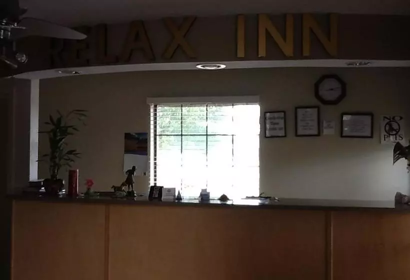 مُتل Relax Inn   Lakeland