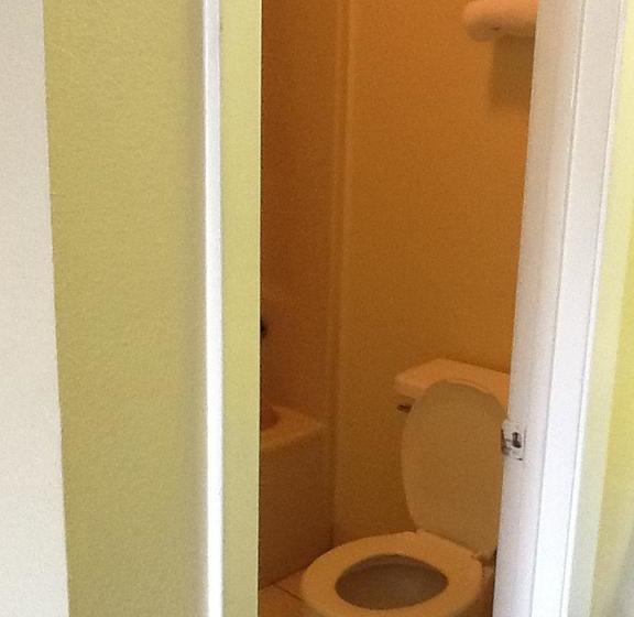 فندق على الطريق Relax Inn   Lakeland