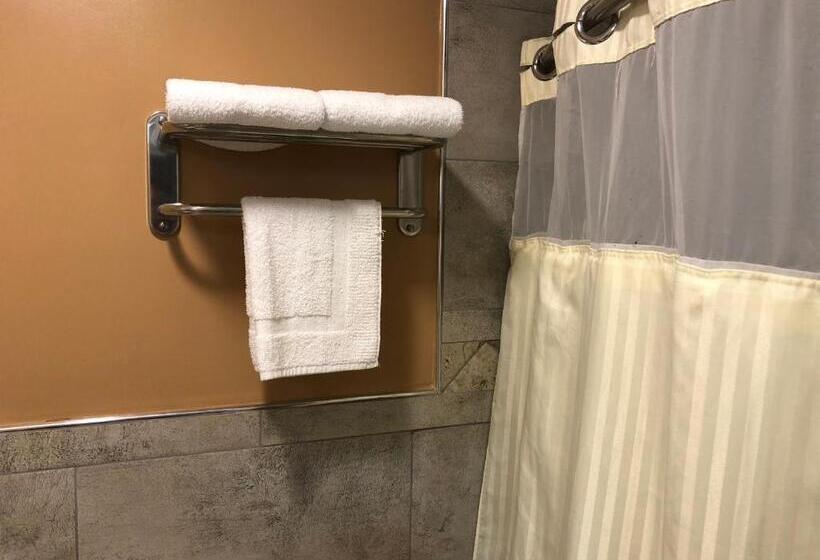 모텔 Whittier Travel Inn