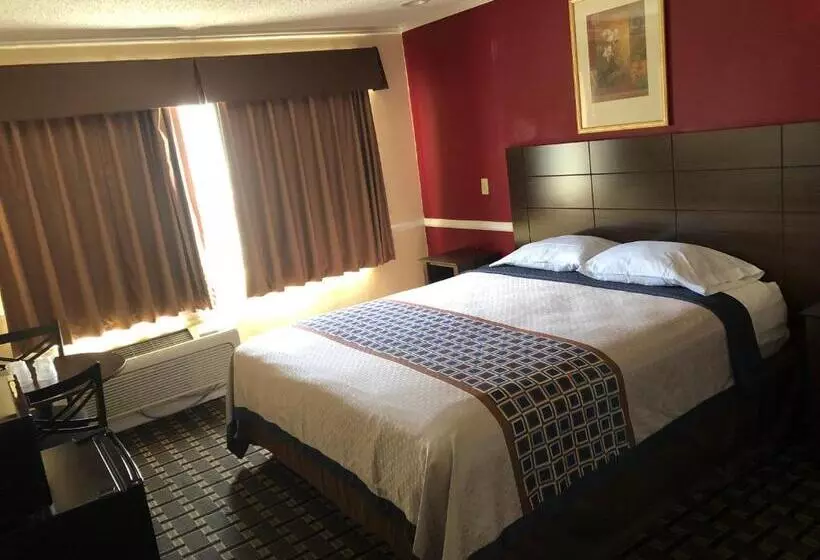 モーテル Whittier Travel Inn
