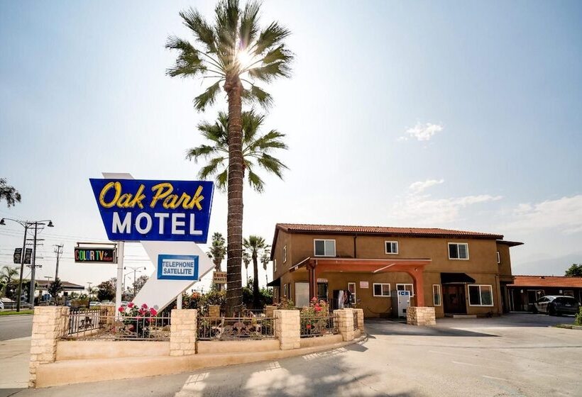 Oak Park Motel