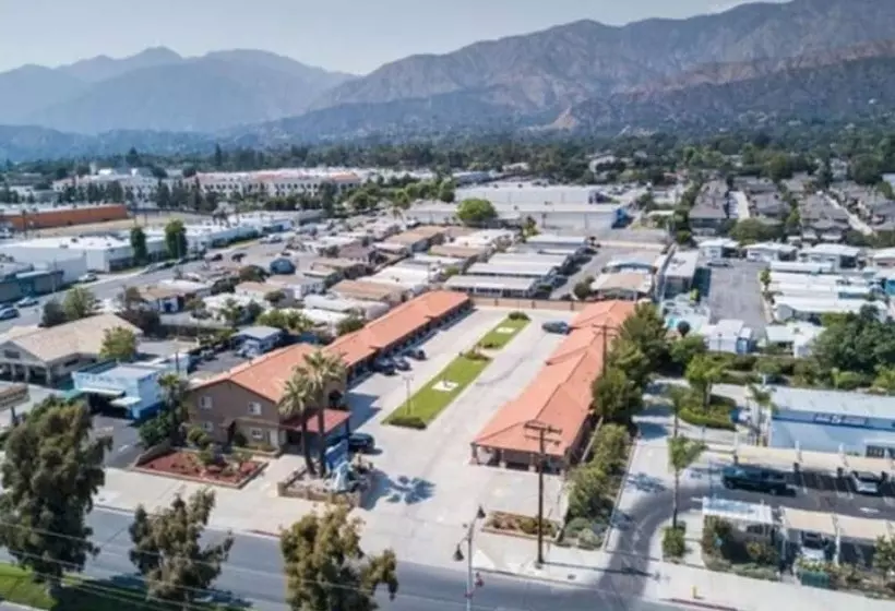 Oak Park Motel
