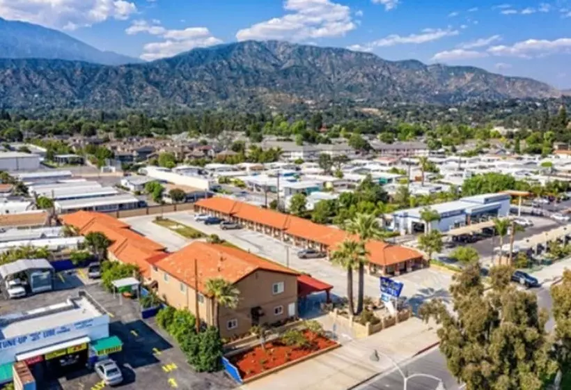 Oak Park Motel