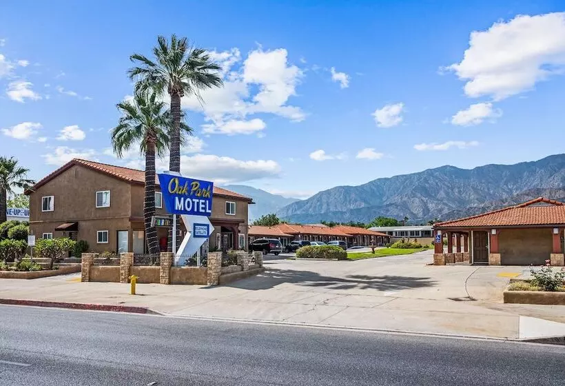 Oak Park Motel