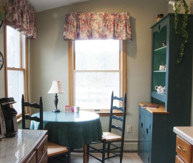 On Cranberry Pond B&b