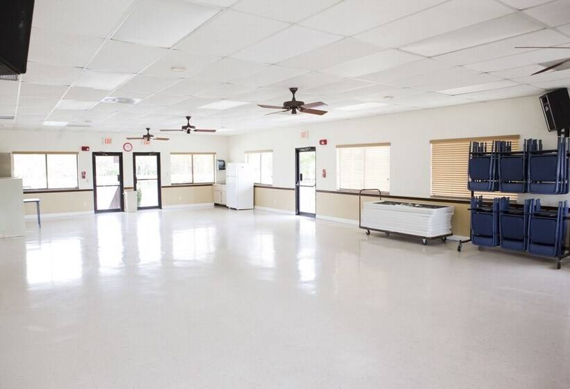 Siesta Bay Rv Resort