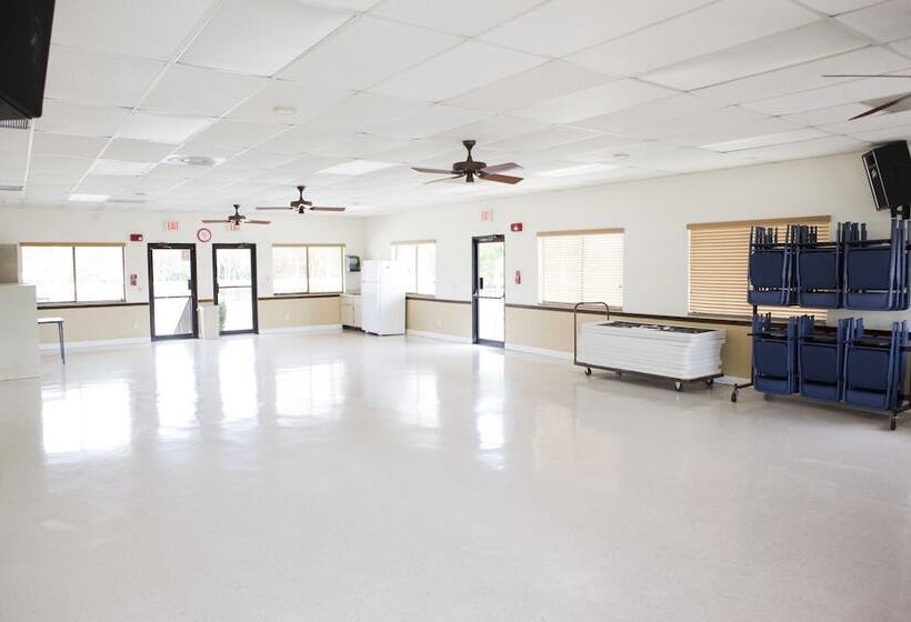 Siesta Bay Rv Resort