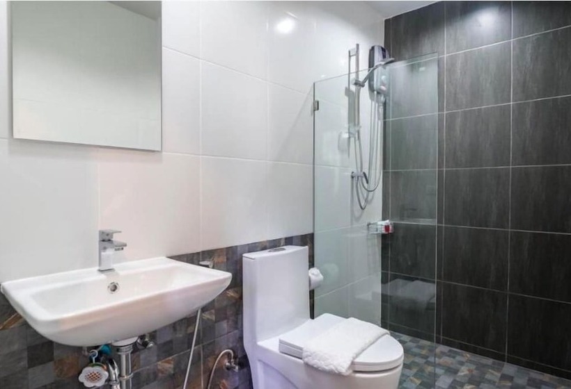 Hotel Pp Grand Kamala