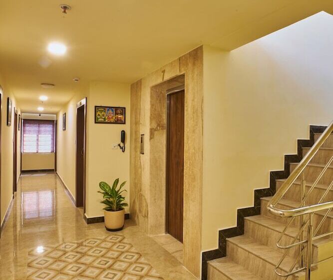 Отель Akmg Towers