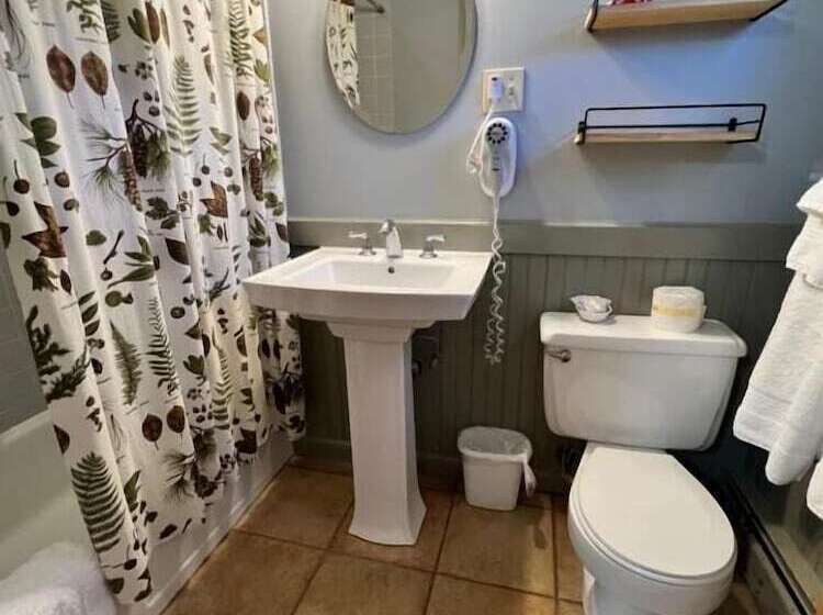 住宿加早餐 Alamoosook Lakeside Inn Orland