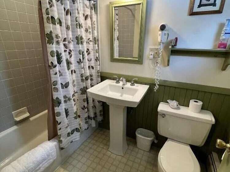 住宿加早餐 Alamoosook Lakeside Inn Orland