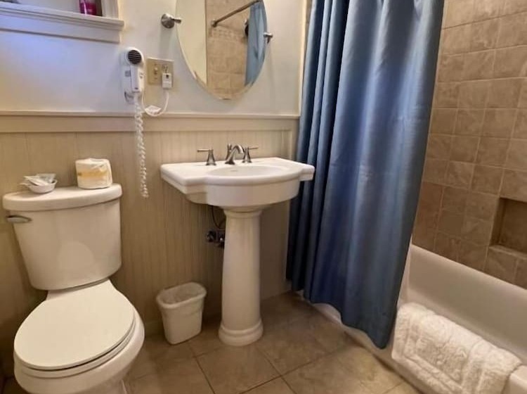 住宿加早餐 Alamoosook Lakeside Inn Orland