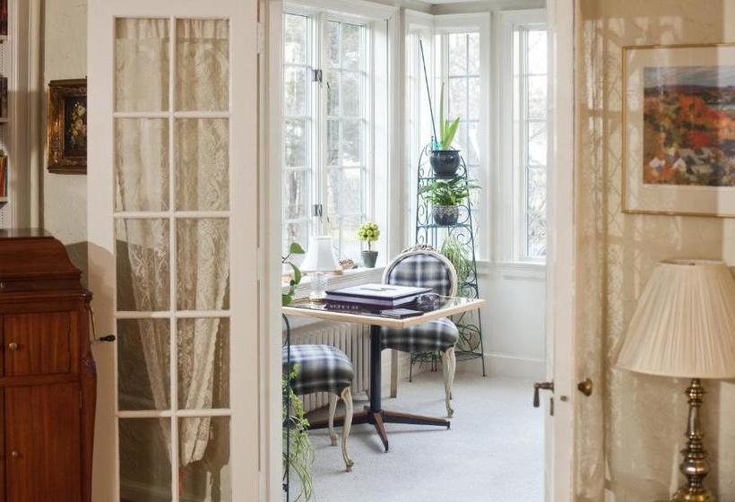 مبيت وإفطار Applegate Inn