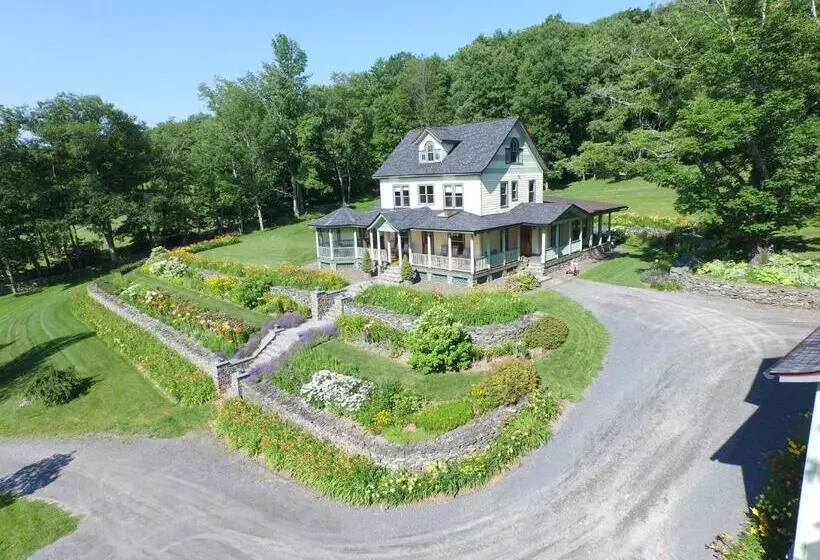 Aamiaismajoitus (B&B) Breezy Hill Inn
