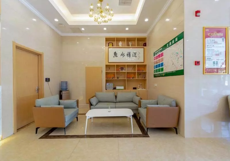 Hotelli Greentree Inn Jiaxing Zhonghuan South Road Zhonggang City Express